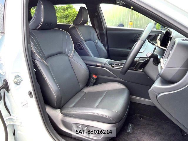 Toyota CROWN ESTATE 2025-07 8229369-12