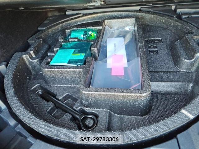 Toyota CROWN ESTATE 2025-11 8229367-29