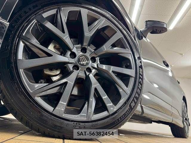 Toyota CROWN ESTATE 2025-05 8244899-19