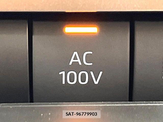 Toyota CROWN ESTATE 2025-10 8244897-6