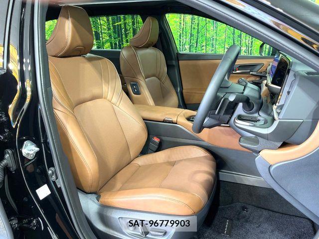Toyota CROWN ESTATE 2025-10 8244897-7