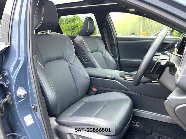 Toyota CROWN ESTATE 2025-03 8335328-12