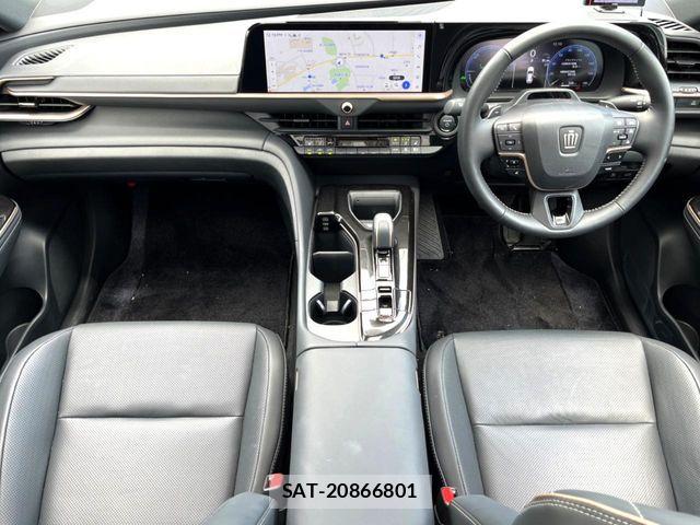Toyota CROWN ESTATE 2025-03 8335328-1