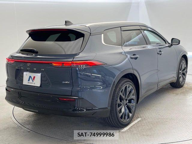 Toyota CROWN ESTATE 2026-04 8335326-17