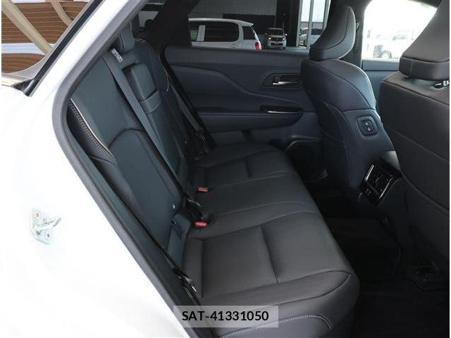 Toyota CROWN ESTATE 2025-07 8354207-13