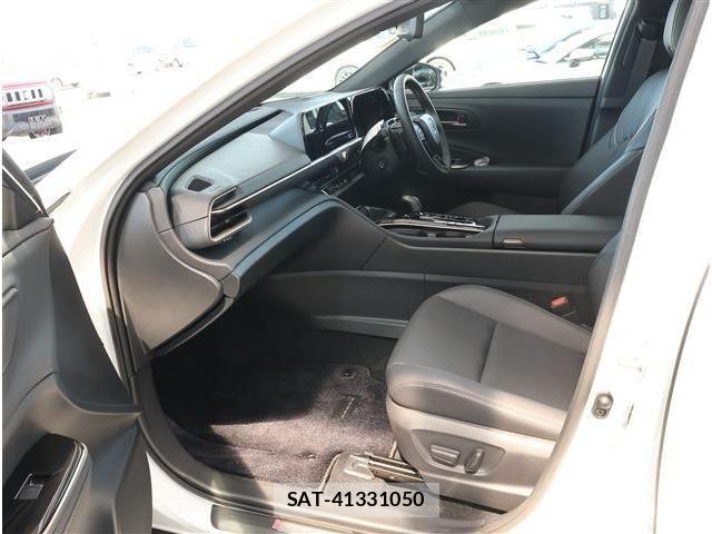 Toyota CROWN ESTATE 2025-07 8354207-14