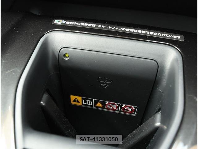 Toyota CROWN ESTATE 2025-07 8354207-26