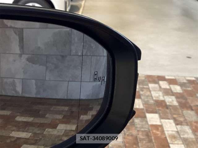 Toyota CROWN ESTATE 2025-07 8365259-5