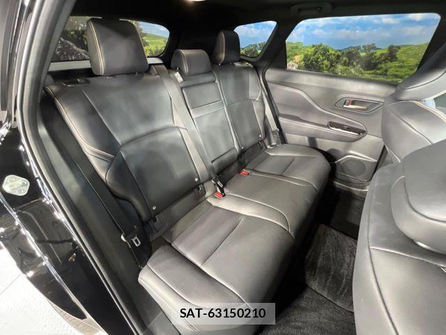 Toyota CROWN ESTATE 2025-05 8365258-9
