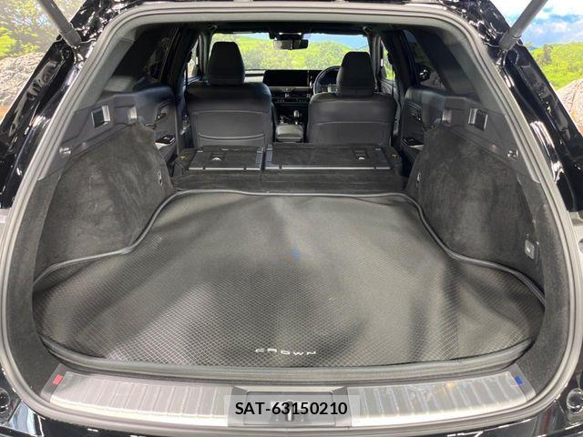 Toyota CROWN ESTATE 2025-05 8365258-10