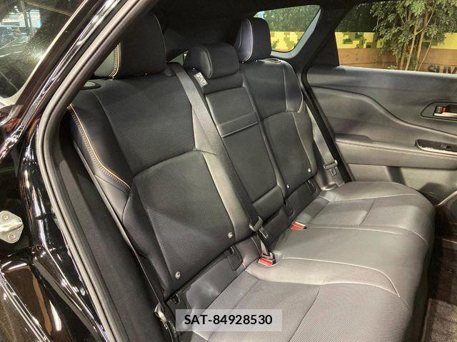 Toyota CROWN ESTATE 2025-04 8457213-9