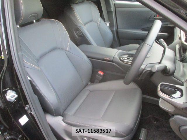 Toyota CROWN ESTATE 2025-07 8658533-12