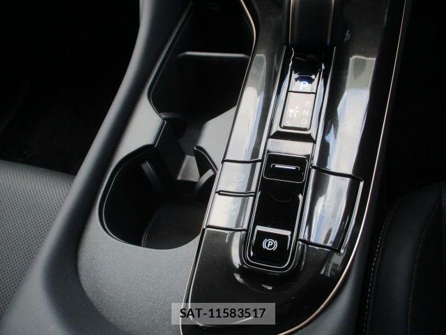 Toyota CROWN ESTATE 2025-07 8658533-25