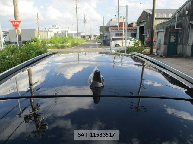 Toyota CROWN ESTATE 2025-07 8658533-4