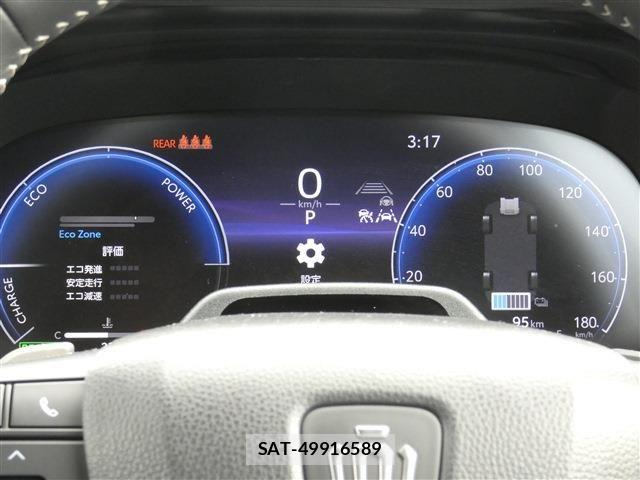 Toyota CROWN ESTATE 2025-09 8741320-9