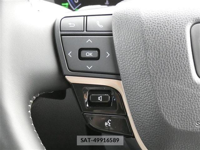 Toyota CROWN ESTATE 2025-09 8741320-12