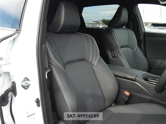 Toyota CROWN ESTATE 2025-09 8741320-28