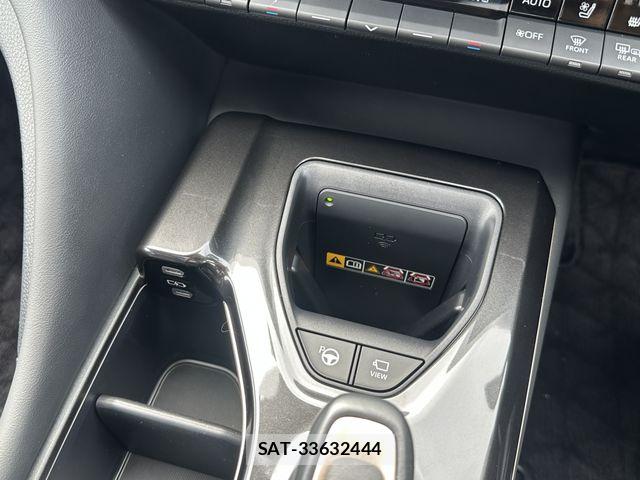 Toyota CROWN ESTATE 2025-09 8828361-15