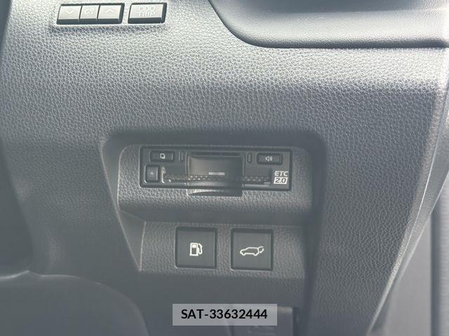 Toyota CROWN ESTATE 2025-09 8828361-16