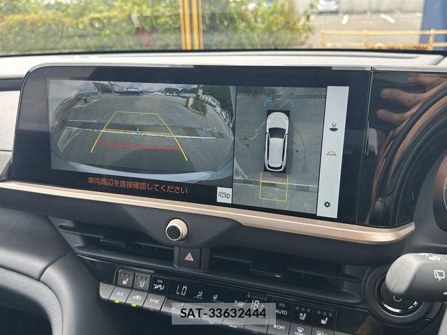 Toyota CROWN ESTATE 2025-09 8828361-4