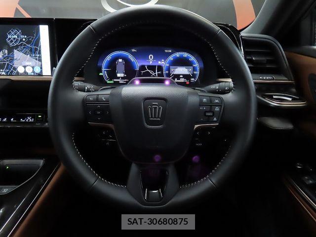 Toyota CROWN ESTATE 2025-08 8870693-19