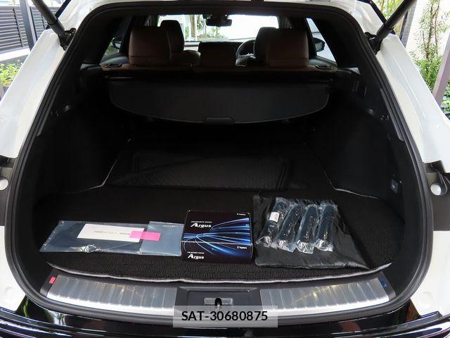 Toyota CROWN ESTATE 2025-08 8870693-27