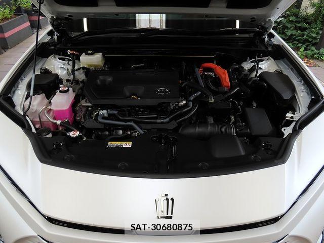 Toyota CROWN ESTATE 2025-08 8870693-28
