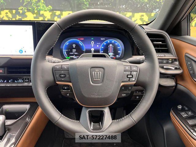 Toyota CROWN ESTATE 2025-09 8879215-9