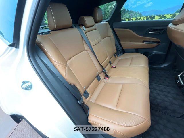 Toyota CROWN ESTATE 2025-09 8879215-7