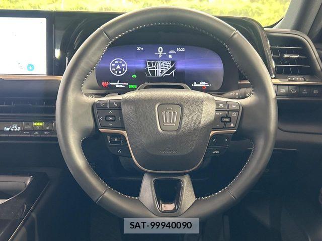 Toyota CROWN ESTATE 2025-06 8883453-10