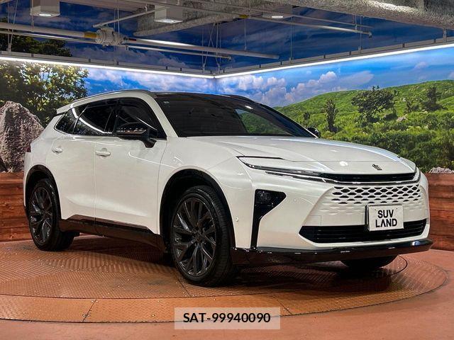 Toyota CROWN ESTATE 2025-06 8883453-15