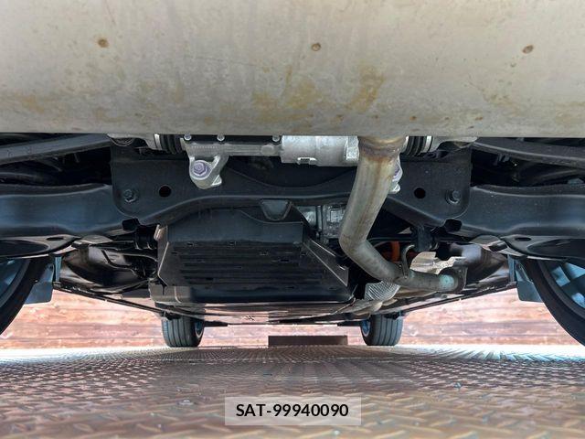 Toyota CROWN ESTATE 2025-06 8883453-18