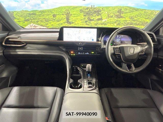Toyota CROWN ESTATE 2025-06 8883453-1