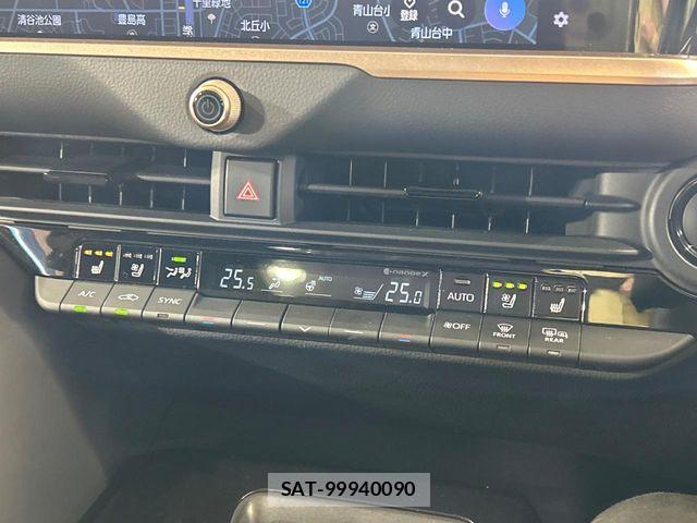 Toyota CROWN ESTATE 2025-06 8883453-5