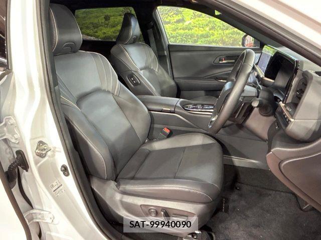 Toyota CROWN ESTATE 2025-06 8883453-7