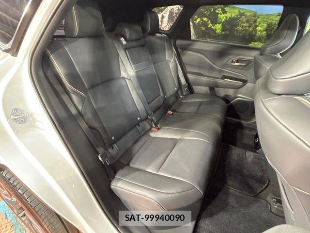 Toyota CROWN ESTATE 2025-06 8883453-8