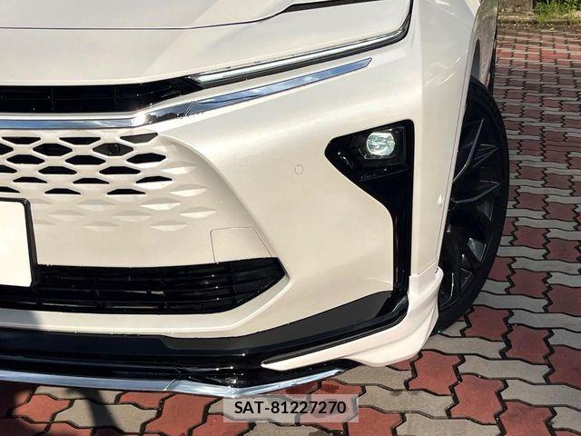 Toyota CROWN ESTATE 2025-01 8883452-11