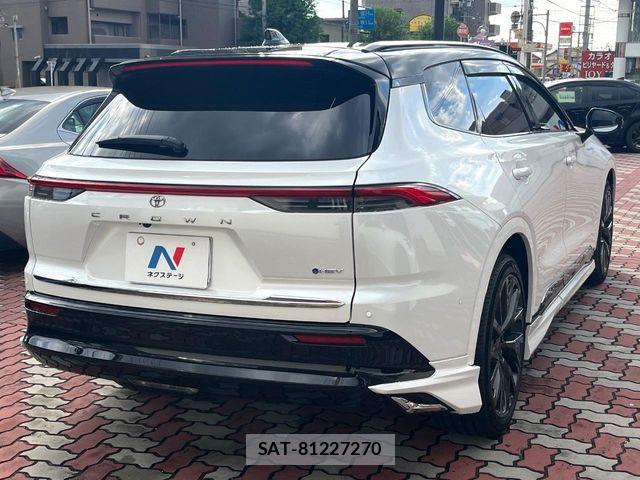 Toyota CROWN ESTATE 2025-01 8883452-16