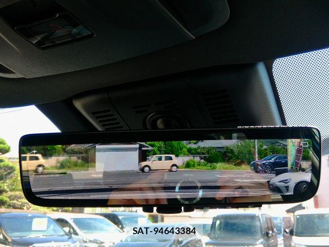 Toyota CROWN ESTATE 2025-09 8883454-26