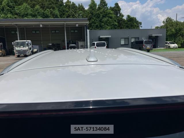 Toyota CROWN ESTATE 2025-07 7561974-9