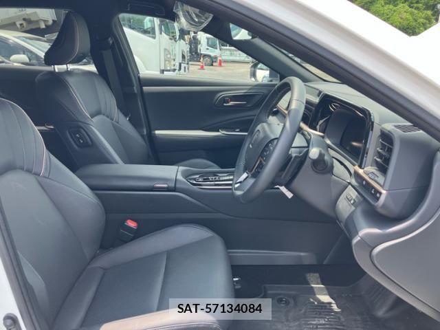 Toyota CROWN ESTATE 2025-07 7561974-13