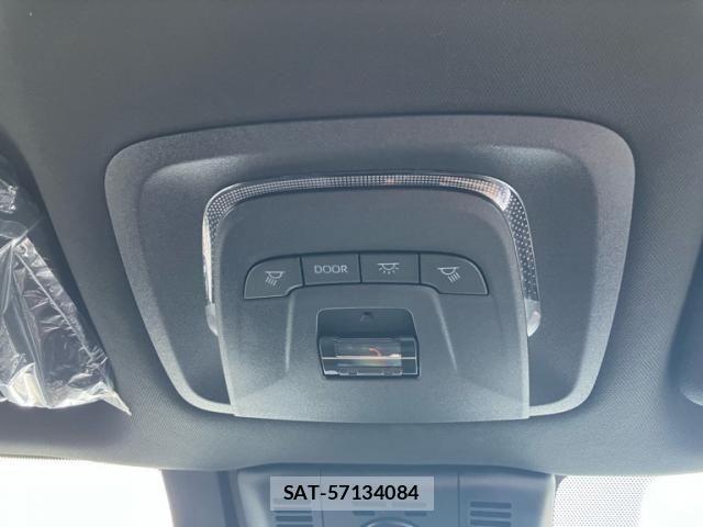 Toyota CROWN ESTATE 2025-07 7561974-23