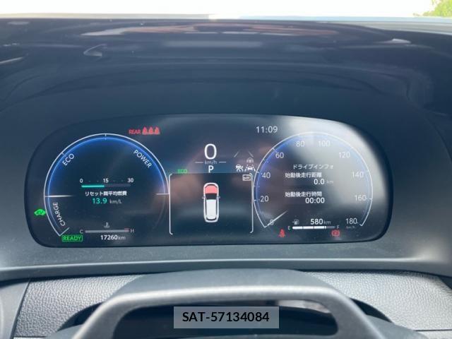 Toyota CROWN ESTATE 2025-07 7561974-24