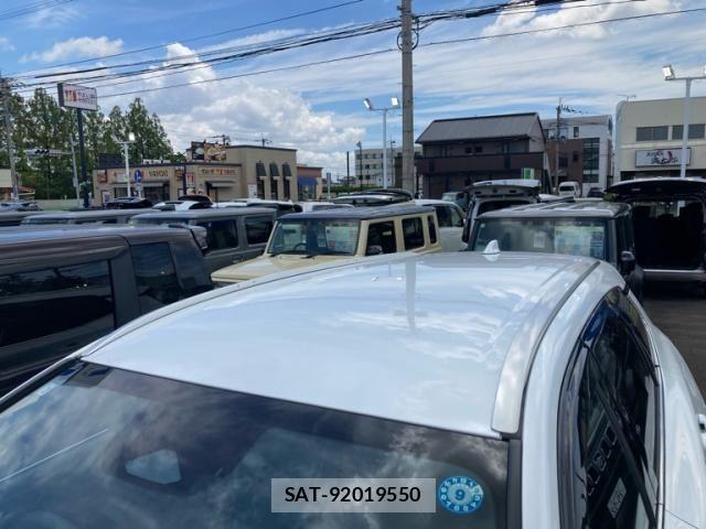 Toyota CROWN ESTATE 2026-02 8229372-12