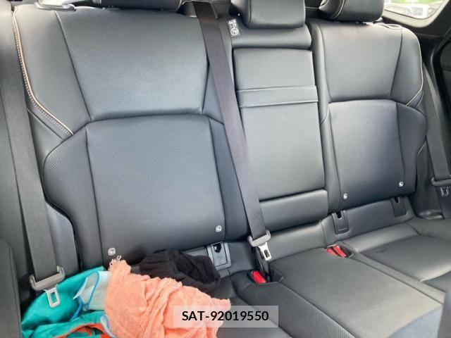 Toyota CROWN ESTATE 2026-02 8229372-16