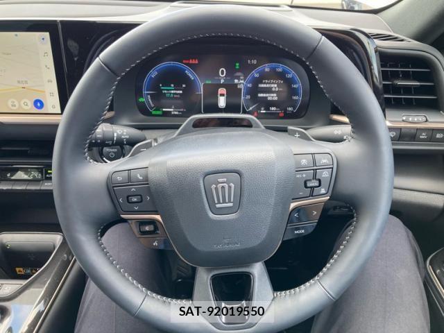 Toyota CROWN ESTATE 2026-02 8229372-19