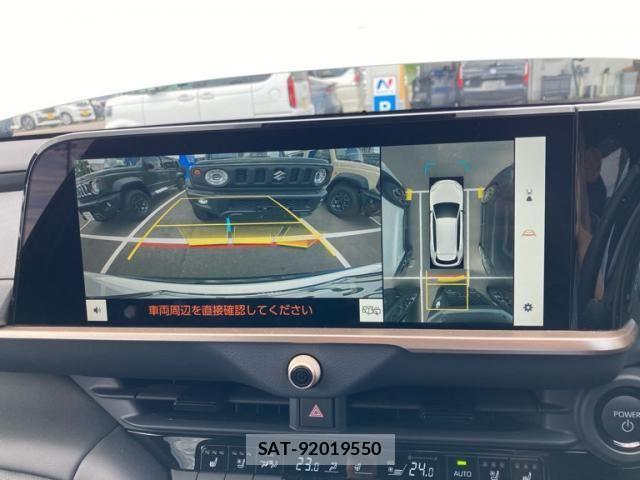 Toyota CROWN ESTATE 2026-02 8229372-25