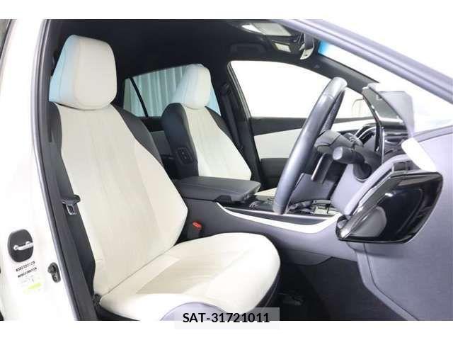 Toyota CROWN 2019-04 1325801-10