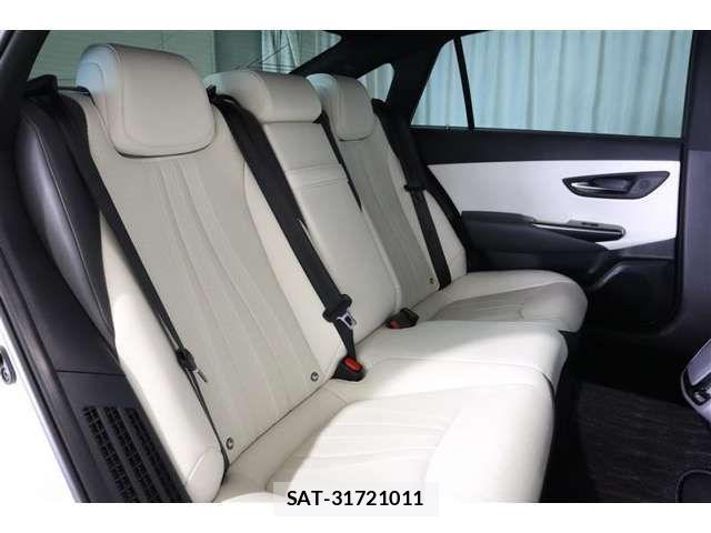 Toyota CROWN 2019-04 1325801-12