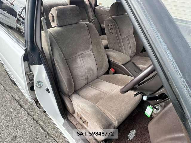 Toyota CROWN 1990-07 1411818-6